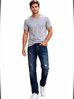 Aeropostale Essex Straight Leg Jeans 30x32 Distressed Dark Wash — Size 30/32